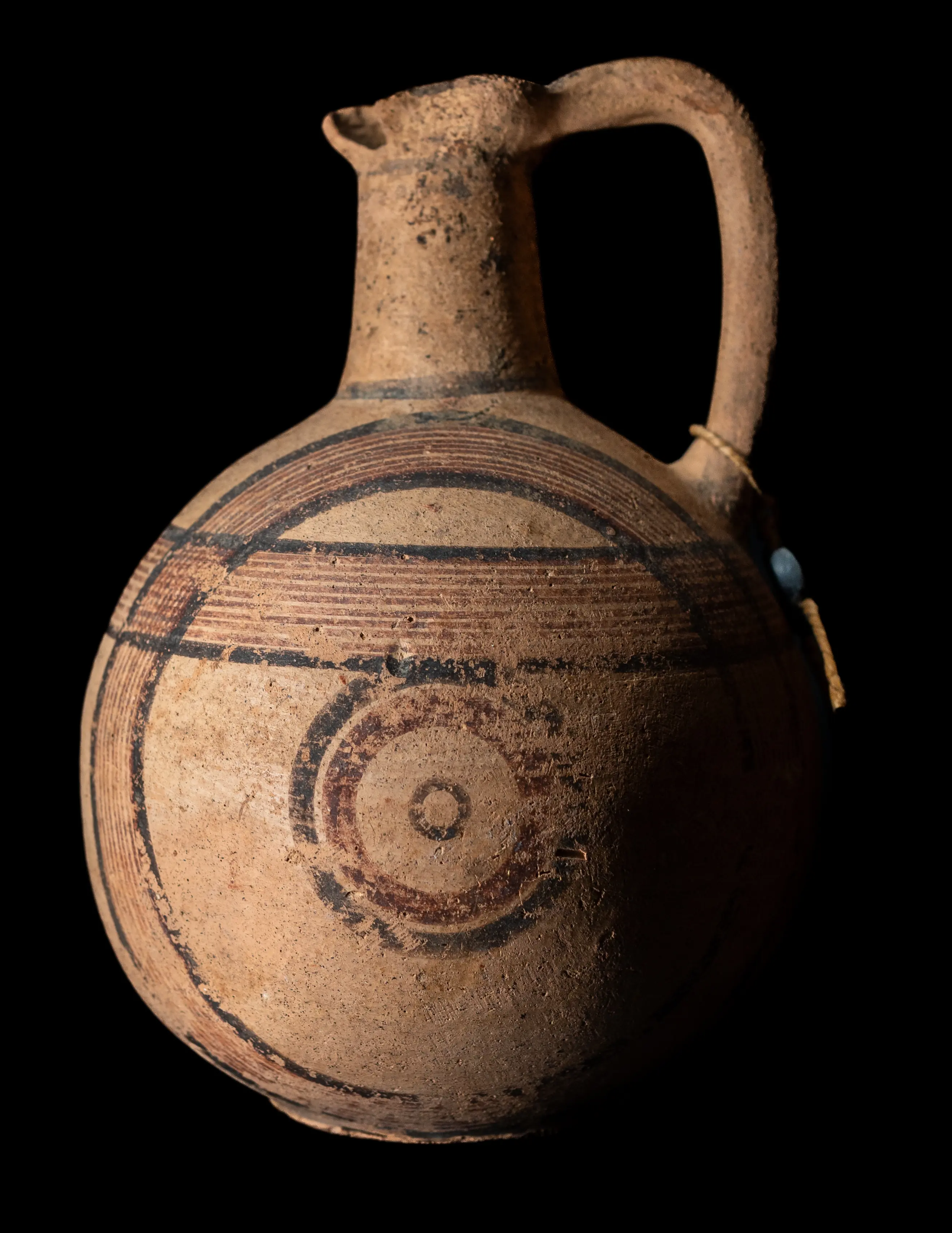 Bichrome Oinochoe, Geometric Cypriot jug