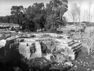Edmond Torikian's photographs of ancient sites