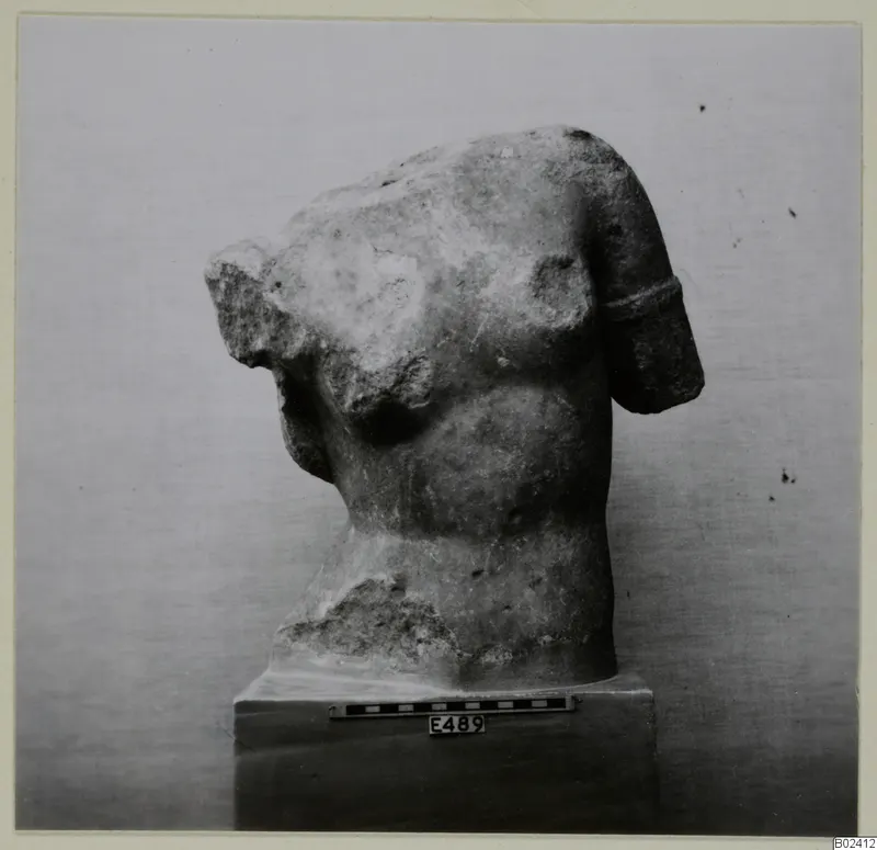 Marble sculpture of an upper torso on a square base, from the Enkomi series