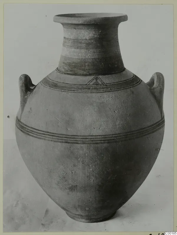 Pottery Bichrome III two-handled vessel with dark painted bands, from the Lapithos Kastros tombs