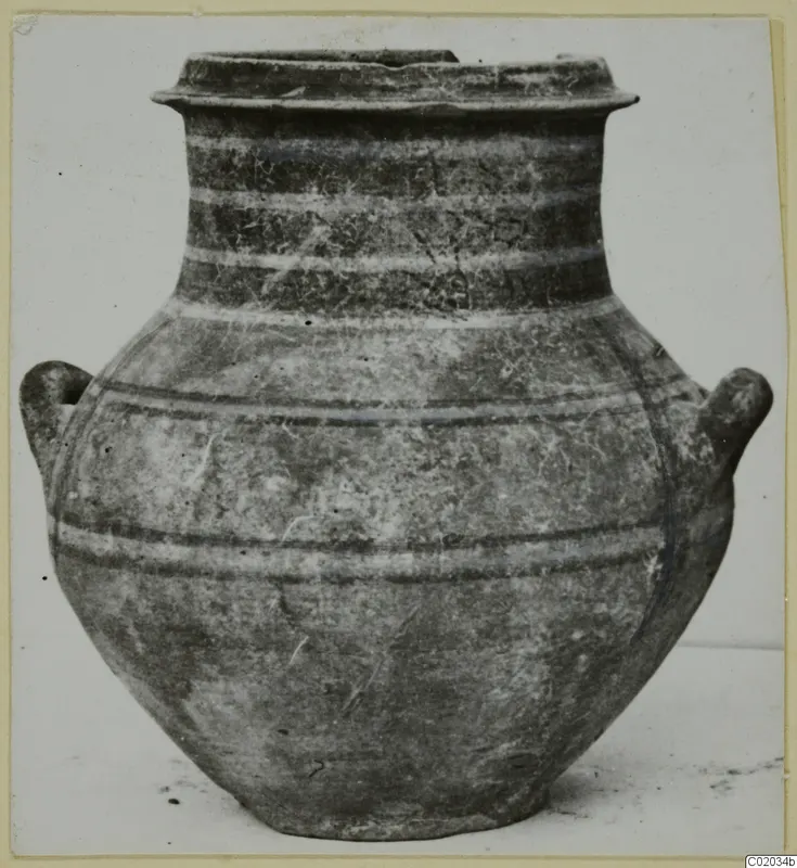 Pottery vessel with two side handles and dark horizontal bands, Bichrome-Red I_IV - IV_VII from Marion