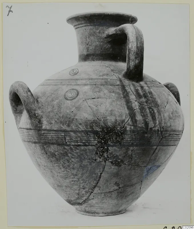 White Painted V jar from Marion, with painted bands and concentric circles on the body