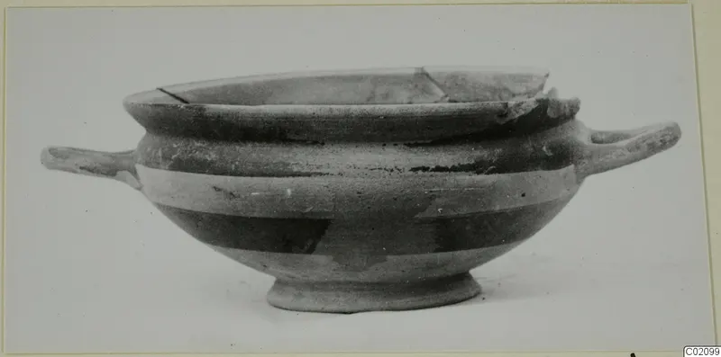 Pottery Special Wares bowl from Marion, with two horizontal handles and broad bands around the body