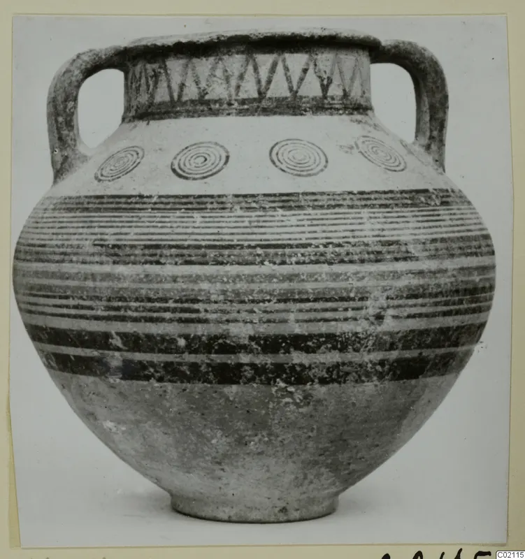 Two-handled pottery amphora-crater with zigzag neck, concentric circles on the shoulder and horizontal dark bands on the body
