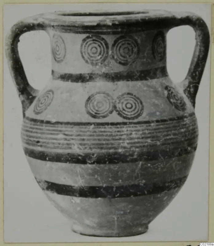 Two-handled jar with concentric circles and horizontal bands, Black-on-Red pottery from Marion tombs