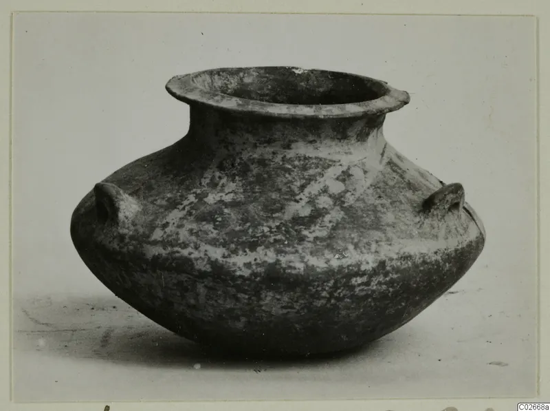 Base-Ring Ware vessel with a wide mouth, a rounded body and two small loop handles on the shoulder, from Ayios Iakovos