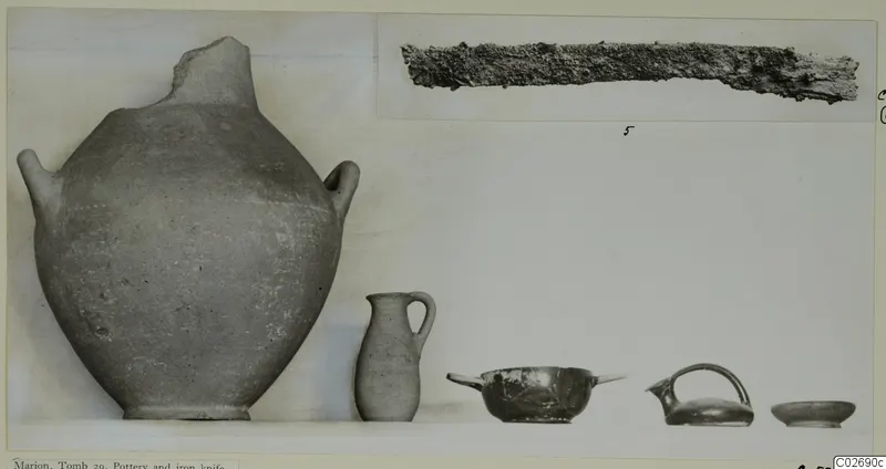 Pottery vessels and an iron knife blade from Marion Tomb 29