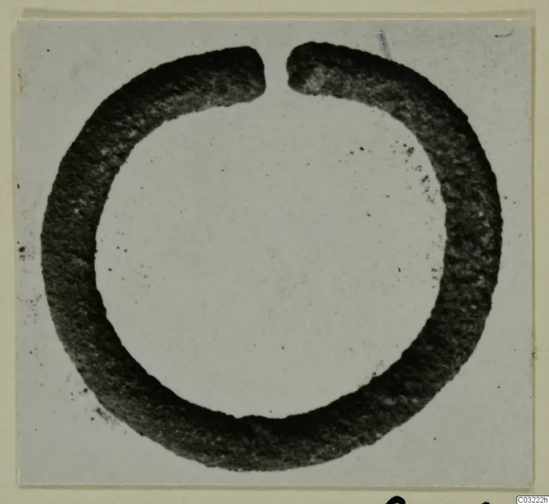 Open ring from Marion Tomb 60 with a gap at the top