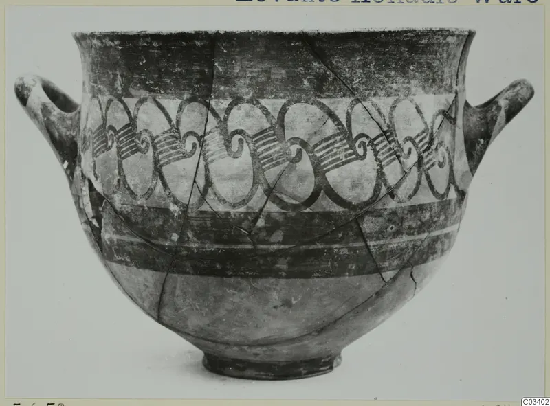 Levanto-Helladic ware bowl-jar with two handles and a band of looped spiral motifs
