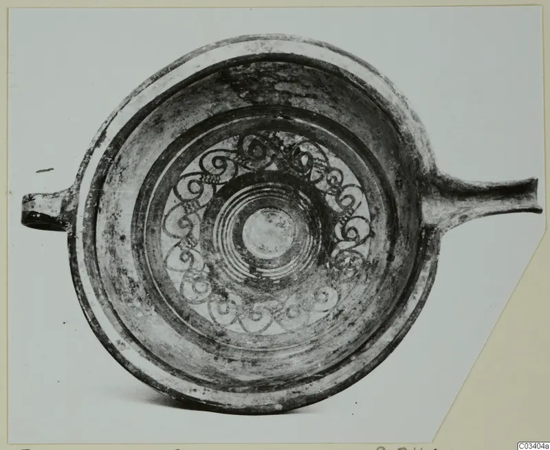 Bowl-jar from Enkomi with a painted spiral pattern, seen from above