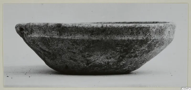 Hand-made bowl of Plain White ware from Enkomi, side view