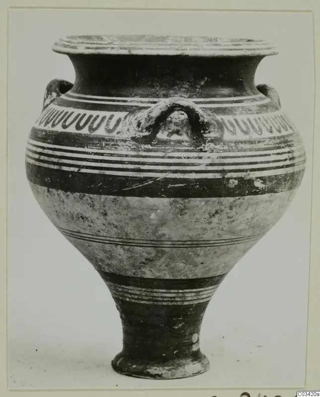 Bowl-jar of Levanto-Helladic Ware from Enkomi with three loop handles and painted bands