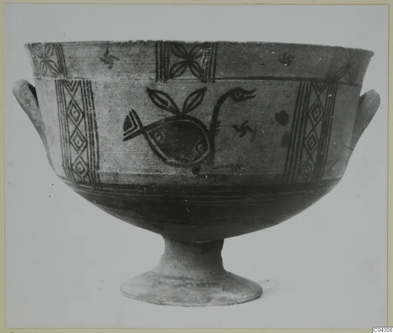 Pottery Bichrome III: footed bowl with two handles and dark painted bird and pattern bands