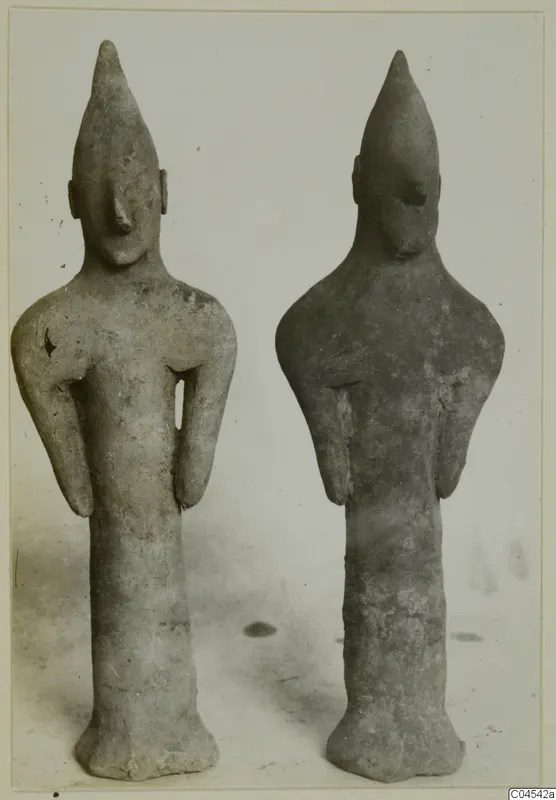 Two standing terracotta figurines photographed side by side, Terracotta Minor Plastic 3