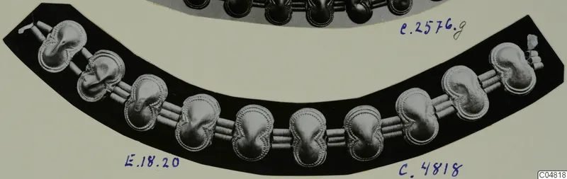 Necklace of a row of pendants linked by paired tubes, from Enkomi
