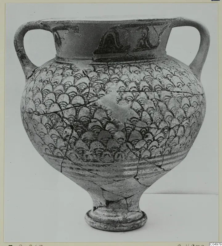 Levanto-Helladic ware amphora-crater with a painted scale pattern on its body