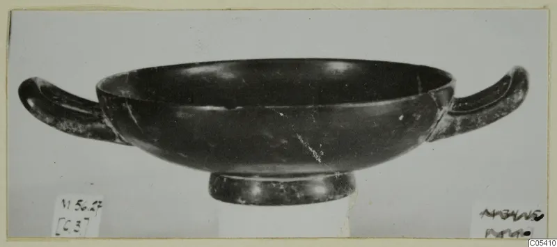 Black glazed two-handled kantharos from Marion, side view