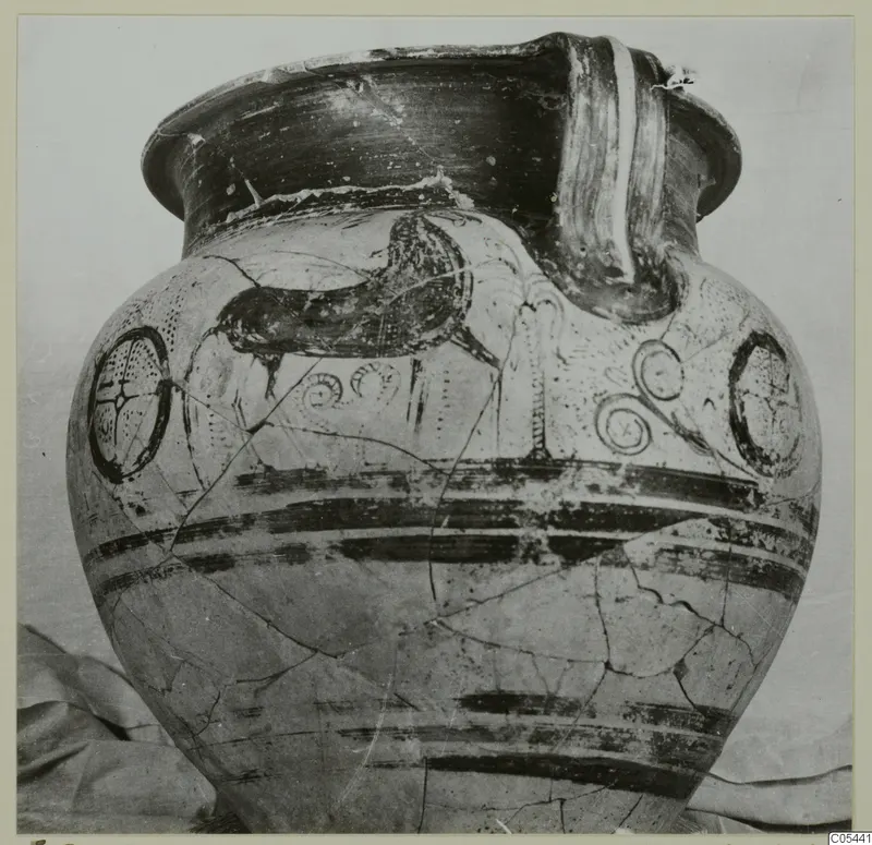 Levanto-Helladic Ware amphora-crater from Enkomi, photographed from the front with painted bands and spiral motifs