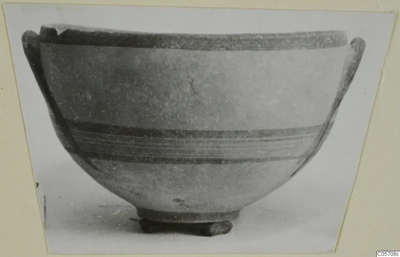 Pottery Black-on-Red II-IV bowl from Amathus tombs, with two loop handles and dark painted bands