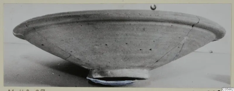 Pottery Plain White VII bowl from Marion, shown from the side