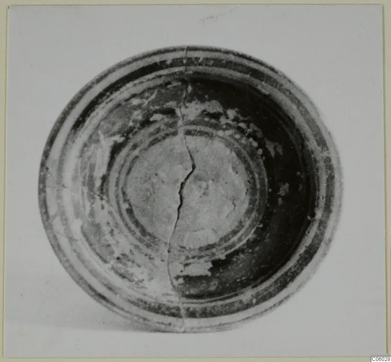 Pottery Bichrome V bowl seen from above, with concentric bands and a central disc