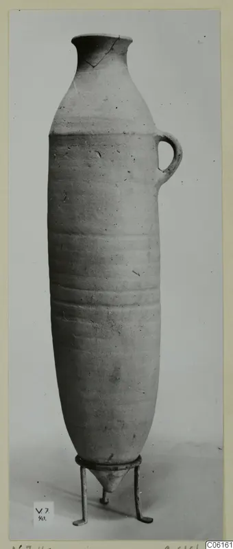 Pottery Plain White VII amphora from Vouni, standing on a metal stand