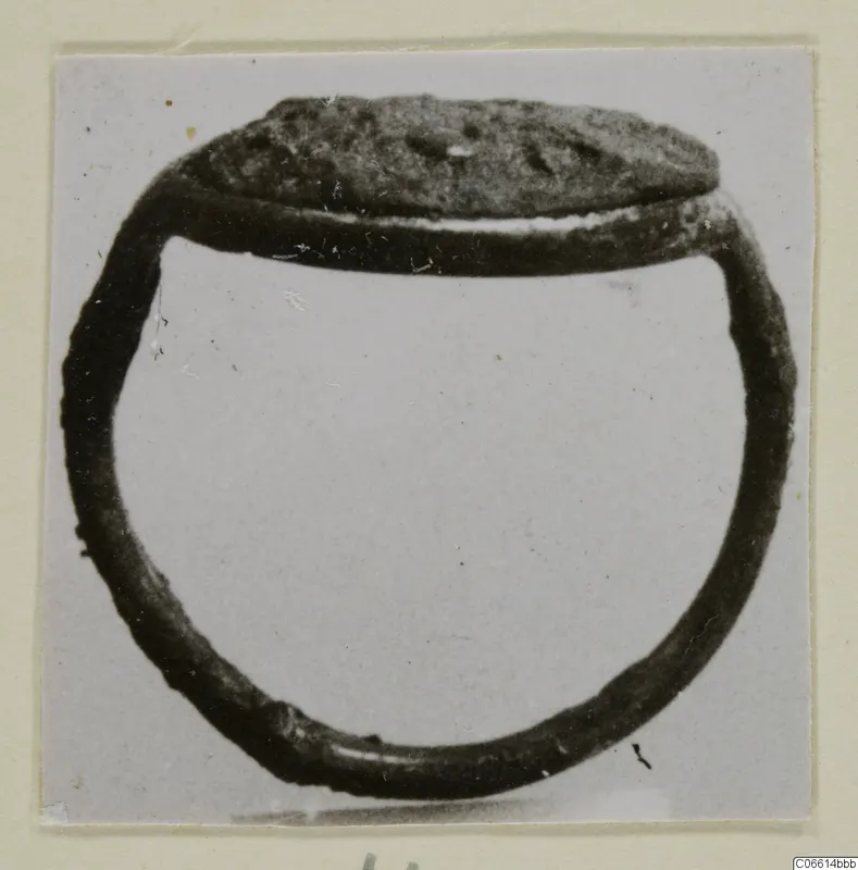 Ring with a flat oval bezel, from Vouni, Korakas tombs