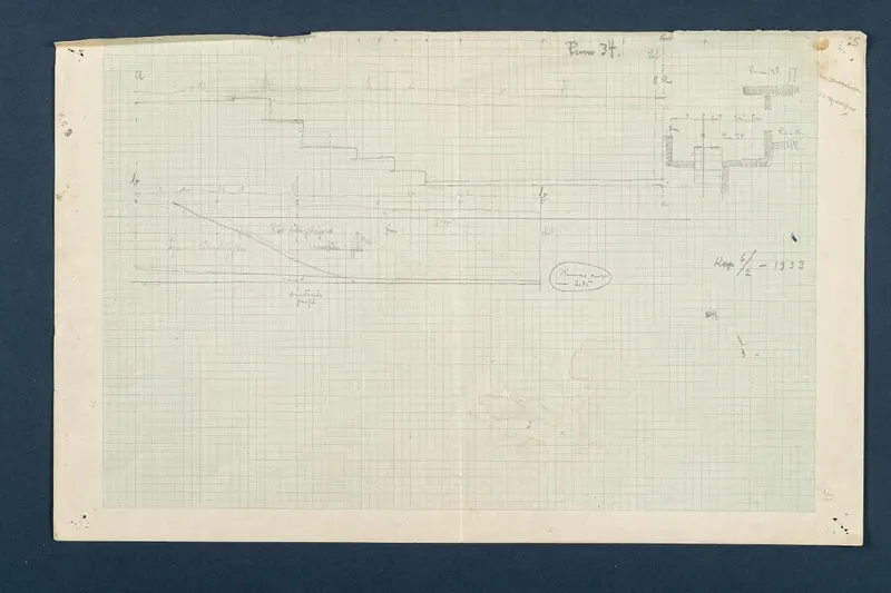 Field drawing of a stair profile from former Room 34 at Vouni, pencilled on squared graph paper.