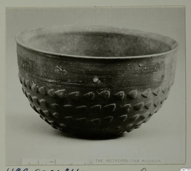 Cypro-Hell. II bowl with rows of raised triangular knobs on its lower body