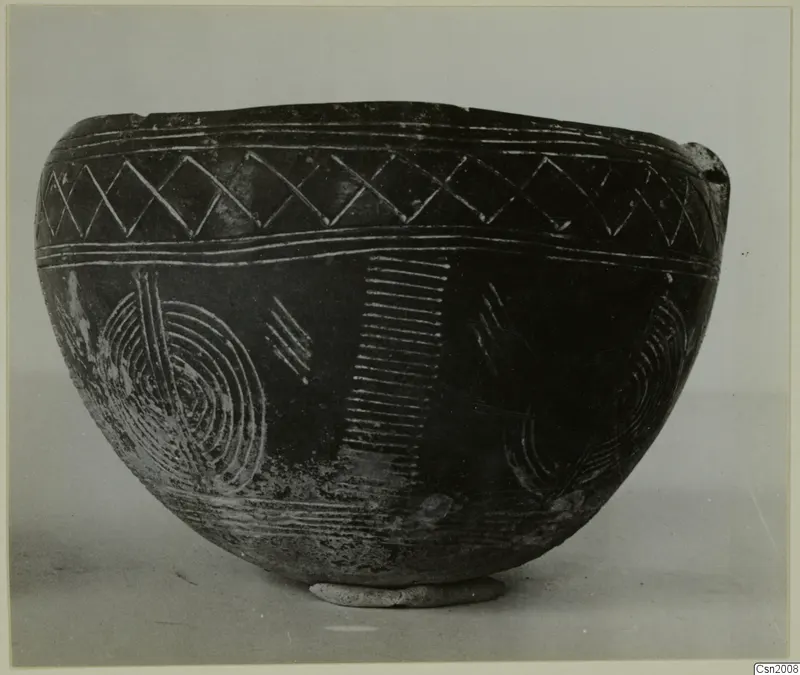 Bowl with incised diamond-lattice and spiral decoration, from the Vrysi tou Barba tombs at Lapithos