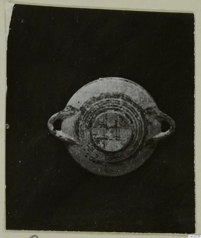 Pottery White Painted I bowl seen from above, with two loop handles and concentric painted bands