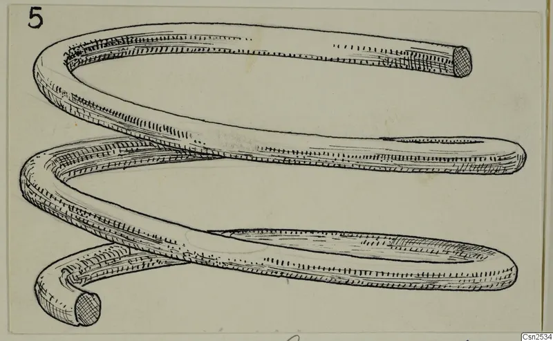 Drawing of a silver bracelet from Vouni: a open spiral of thick wire with three turns.