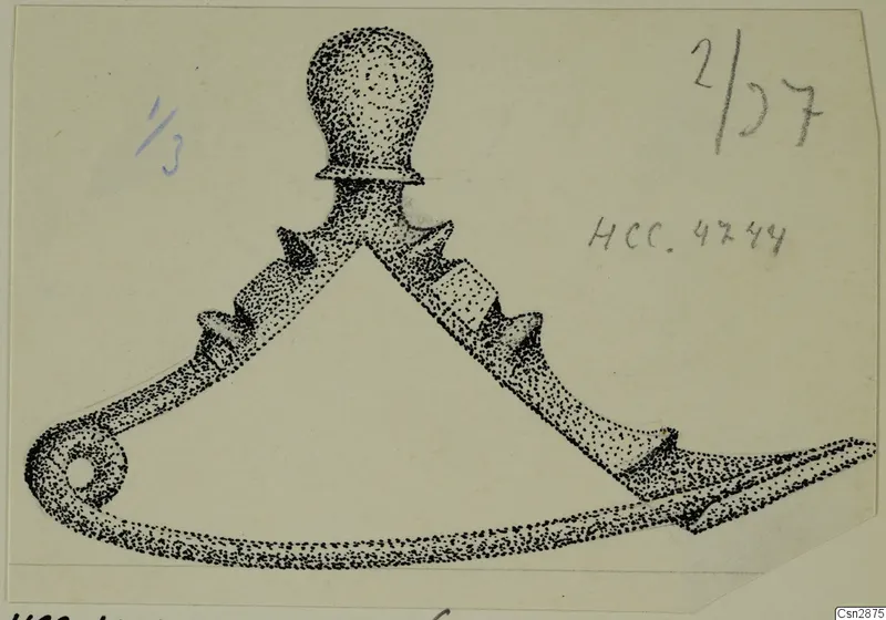 Stippled drawing of a bronze object with a knob at the top, ridged sections on each arm and a ring-shaped end at the left.