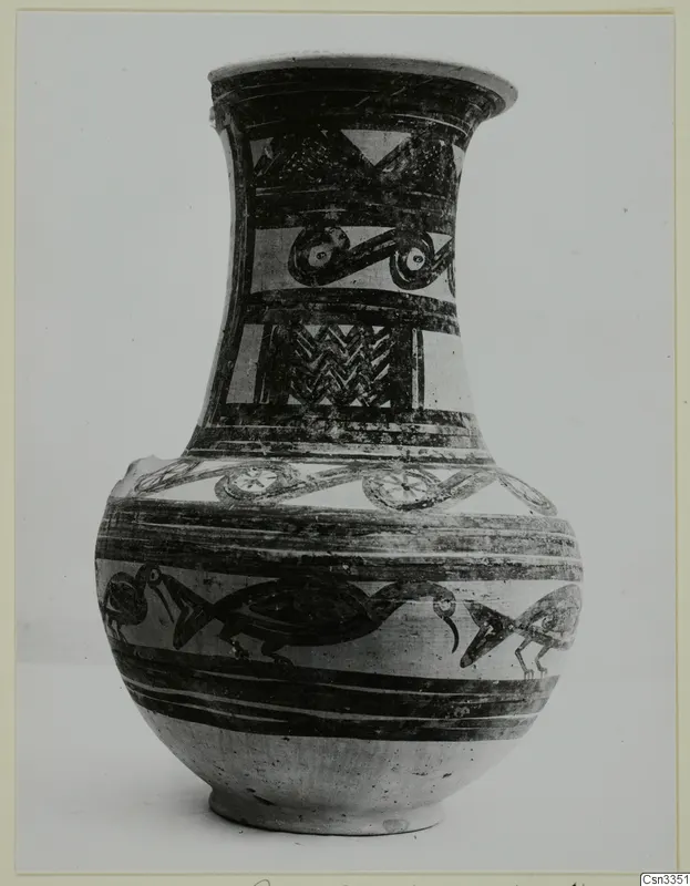 Painted bichrome wheel-made pottery vessel from Heurltey, with bird and geometric bands