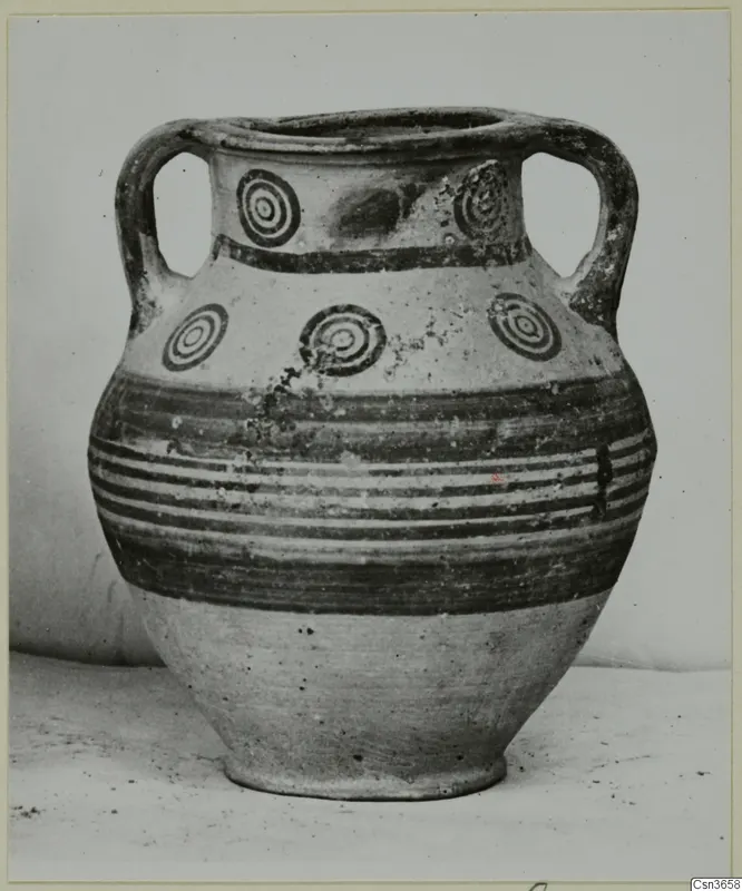 Two-handled amphora-crater from Marion with concentric circles on the shoulder and horizontal painted bands
