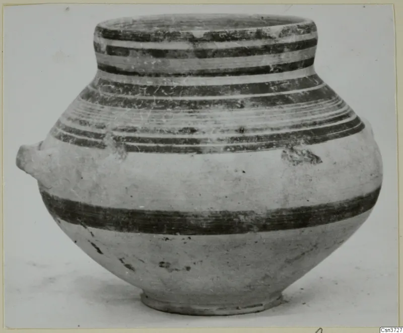 Pottery Bichrome V amphoriskos from Marion, with dark painted horizontal bands and a small lug