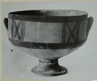 White Painted II footed bowl from Lapithos, Kastros tombs, with dark bands and crossed diagonal lines on the body