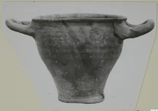 Pottery Stroke Polished Ware two-handled vessel from Marion, side view