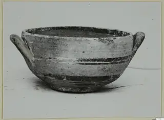 White Painted II bowl with two small handles, from the Kastros tombs at Lapithos
