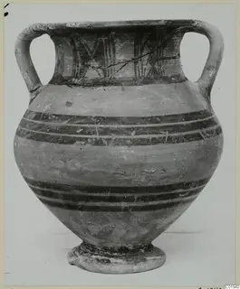 White Painted I amphora from Lapithos, two-handled, with dark painted bands and patterned neck decoration