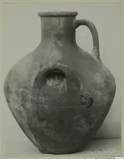 Pottery Plain White VI vessel, a hydria with a single handle and a rounded body