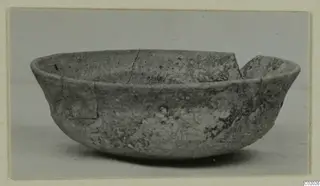 Pottery Plain White VII bowl from Vouni, shown in side view