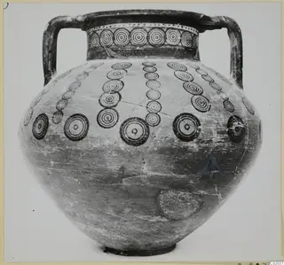 Two-handled jar with concentric circle decoration, from the Marion tomb finds