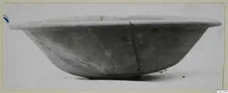 Pottery Plain White IV-V bowl, seen from the side