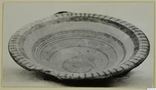 Pottery bowl, Bichrome-Red, with concentric bands on the inside and cross-hatching around the rim