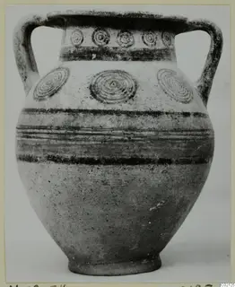Pottery Bichrome IV amphora-crater with two handles and concentric circle motifs on its body