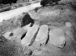 Tomb 22 at Amathus with its large cover slabs lying in an excavated trench