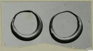 Two gold rings side by side, photographed for the Enkomi finds