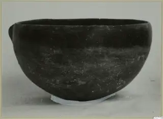 Pottery Red Polished II bowl from Lapithos, Vrysi tou Barba tombs, seen from the side