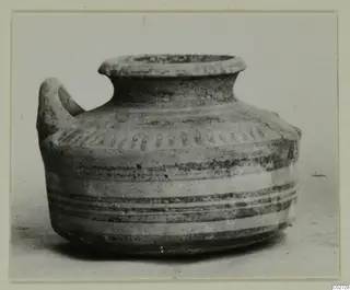 Levanto-Helladic Ware amphora-crater from Ayios Iakovos, with a single loop handle and horizontal painted bands